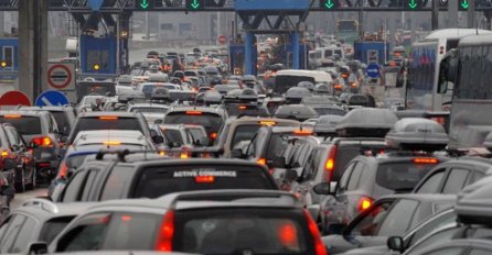 OPREZ ZBOG VELIKIH VRUĆINA/ Izbjegavajte ove granične prijelaze; Rashladite auto u nekoliko jednostavnih koraka