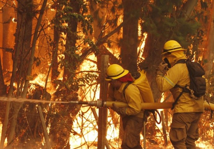 STRHUJU OD NOVIH TRAGEDIJA: 3000 vatrogasaca se bori protiv požara – traže pomoć Europe