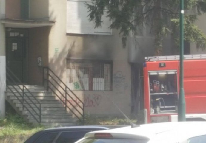 Požar u sarajevskom naselju Hrasno.