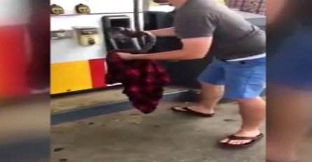 Obmotao je benzinsko crijevo košuljom, a ono što je uslijedilo poslije će vas natjerati da vrisnete (VIDEO)