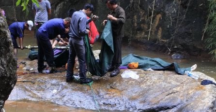 NEZAPAMĆENE KIŠE UZROKOVALE POPLAVE I KLIZIŠTA: Najmanje 26 ljudi poginulo!