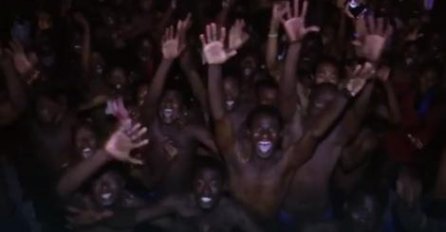 BRZIM TRKOM PREŠLI GRANIČNI PRELAZ: Najmanje 187 migranata UTRČALO u zemlju!