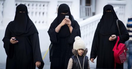 ANKETA: Podržavate li masovno naseljavanje Arapa u BiH?