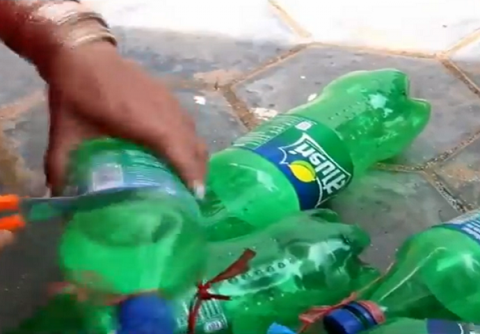 Sjajan trik: Isjekla je plastične flaše i upecala gomilu riba za večeru! (VIDEO)