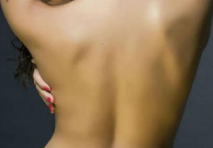 7 rečenica koje muškarci pomisle kad ženu vide golu