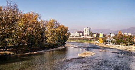 Policija nastavila pretragu za utopljenikom u rijeci Bosni