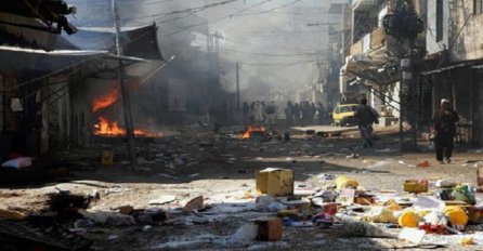 U eksploziji bombe poginulo 15, ranjeno 25 ljudi