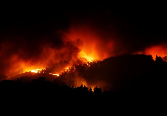 U Portugalu 250 šumskih požara, na terenu više od 4.000 vatrogasaca