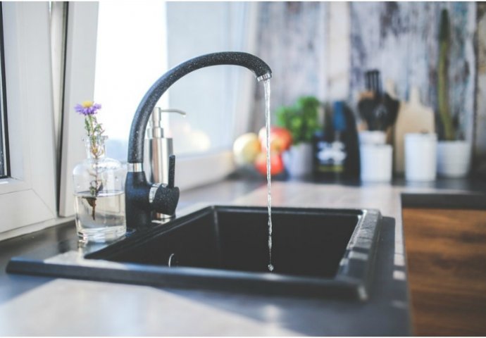 POTPUNO PRIRODNO: Kako se riješiti neugodnog mirisa iz sudopera?