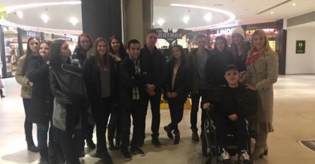 TUŽAN DAN U TUZLI: Preminuo 18-godišnji učenik Edin Smajić