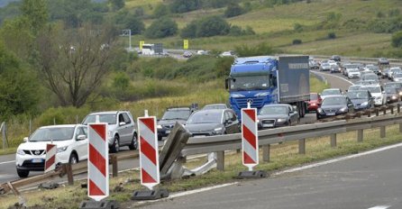 NOVI UŽAS NA NAJKOBNIJEM MJESTU AUTO-PUTA: Prevrnuo se automobil