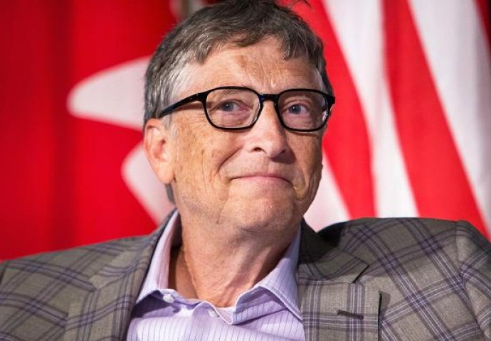 Bill Gates poklonio skoro pet milijardi dolara