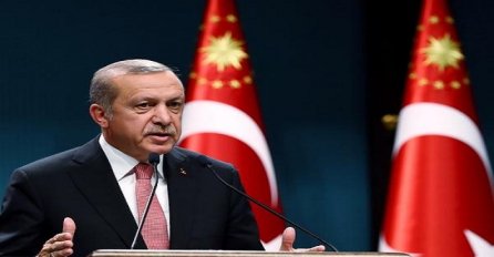 Erdogan i Macron razgovarali telefonom: Naglasak na zajedničkoj borbi protiv terorizma