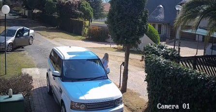 Lopovi u Mercedesu su vidjeli ženu kako parkira auto a onda krenuli da je opljačkaju, bolje da nisu! (VIDEO)