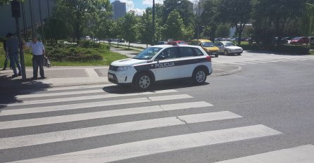 Automobilom udario u pješake, među povrijeđenima i dvoje maloljetnika