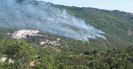 Izbio požar i u Gacku, još gori vatra na Trebinjskim brdima