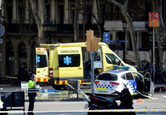 NOVI DETALJI UŽASA U ŠPANIJI: Jedan terorist UBIJEN, Islamska država preuzela ODGOVORNOST ZA NAPAD