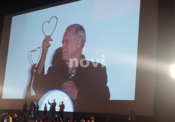 LEGENDARNI KOMIČAR NA SFF-U: Govor Johna Cleesea nakon preuzimanja nagrade Počasno srce Sarajeva