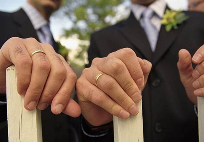 ANKETA: Da li u BiH treba legalizovati istospolne brakove? 