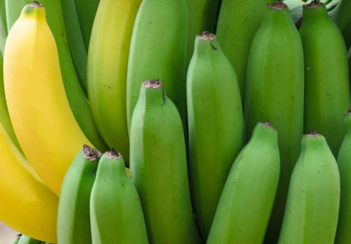 JEDNOSTAVAN TRIK: Kako da od zelenih dobijete savršeno zrele banane u samo 30 sekundi!