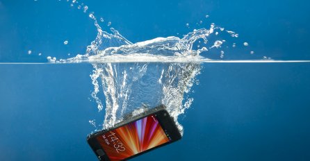 Šta učiniti kada mobitel upadne u vodu? 