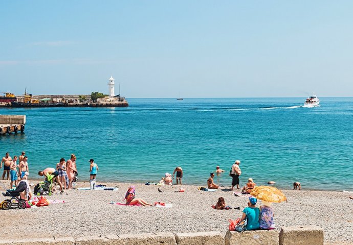 OPREZ: Ove stvari većina ljudi radi na plaži,  A MOŽETE DOBITI MASNE KAZNE, PA ČAK I U ZATVORU ZAVRŠITI!