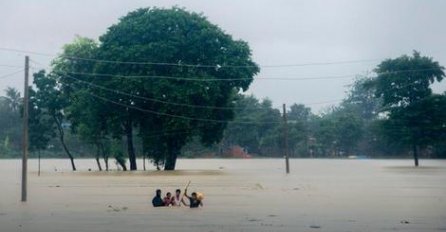 OVA KATATROFA SE NE PAMTI: Gotovo 600 LJUDI stradalo u poplavama na jugu zemlje!