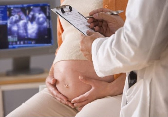 FOTOGRAFIJA POSTALA VIRALNI HIT: Mama otišla na ultrazvuk,  beba joj priredila VELIKO IZNENAĐENJE (FOTO)