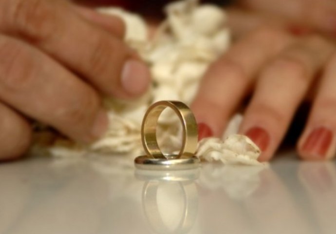 OVO ĆE VAS SIGURNO ZANIMATI! Naučnici otkrili koliko godina treba da budete u vezi prije braka!