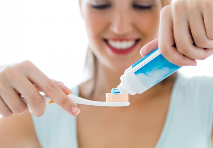 HITNO UPOZORENJE: Ako koristite OVU pastu za zube, odmah je bacite!