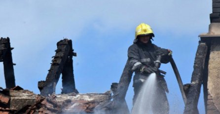 U požaru u Bijeljini izgorio vlasnik kuće 