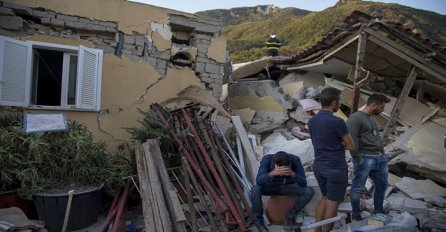 Vatrogasci spasili tri brata iz ruševina nakon zemljotresa 