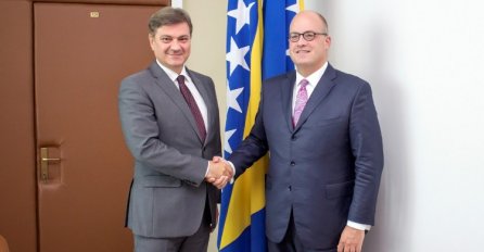 Zvizdić primio u oproštajnu posjetu Moorea