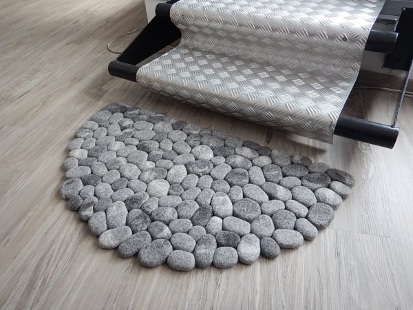 felt-stone-rugs-4