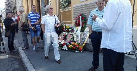 POLAGANJEM CVIJEĆA I UČENJEM FATIHE OBILJEŽENA GODIŠNJICA MASAKRA NA MARKALAMA: "U tom trenutku moja porodica se raspala!" (FOTO)