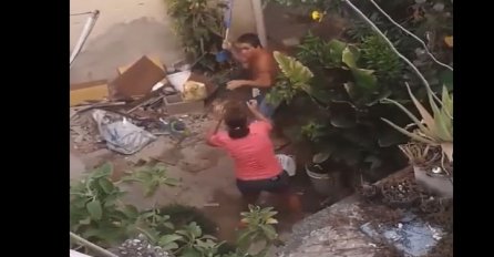 Tuča djevojke i momka u romskom naselju: Motika u glavu, pesnica u lice, a onda... (VIDEO)
