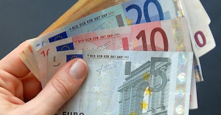 Euro dosegao najveću vrijednost u posljednjih 18 mjeseci u odnosu na dolar