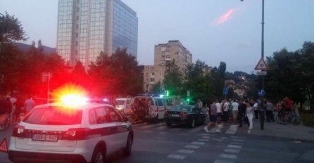 Saobraćajna nesreća u Sarajevu: Maloljetnica pala s motora