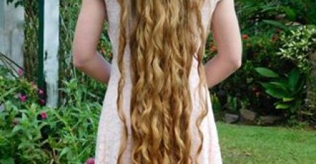 ZLATOKOSA ZAISTA POSTOJI : Ova djevojka je otkrila tajnu njene njegovane kose! 