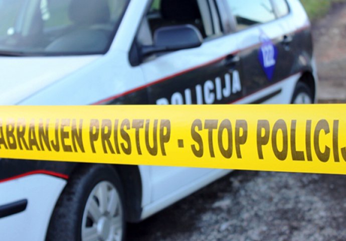 UŽAS U SARAJEVU: Muškarc (40) umro kod zgrade Parlamenta BiH!
