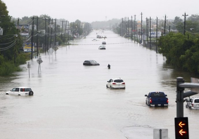 KATASTROFALNE POPLAVE: Houston se oporavlja od Harveya