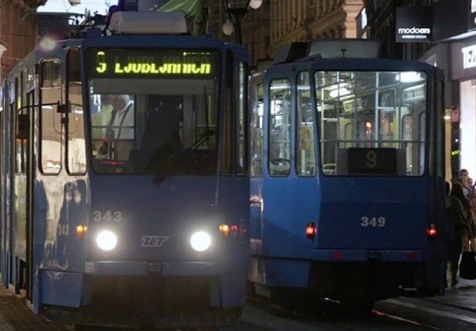 STRAVIČNO: Sudarila se dva tramvaja i auto, IMA POVRIJEĐENIH 