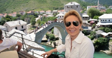 Da li se sjećate ovog skoka sa mosta u Mostaru: Evo ko je stvarno skočio umjesto Lepe Brene u filmu “Hajde da se volimo”