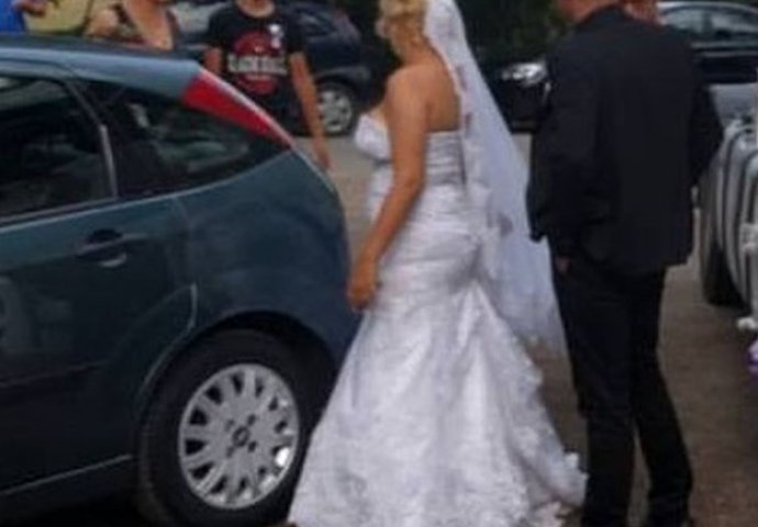 FOTOGRAFIJA IZ SRBIJE POSTALA HIT NA DRUŠTVENIM MREŽAMA: Oplakat ćete kad vidite kako je mladenka došla na svoju svadbu (FOTO)
