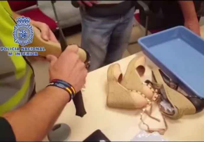 Uništili "najskuplje cipele na svijetu", a ono što su pronašli u potplatima šokiralo je sve (VIDEO)
