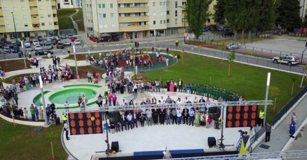 U Vogošći svečano otvoren Trg žrtava genocida u Srebrenici