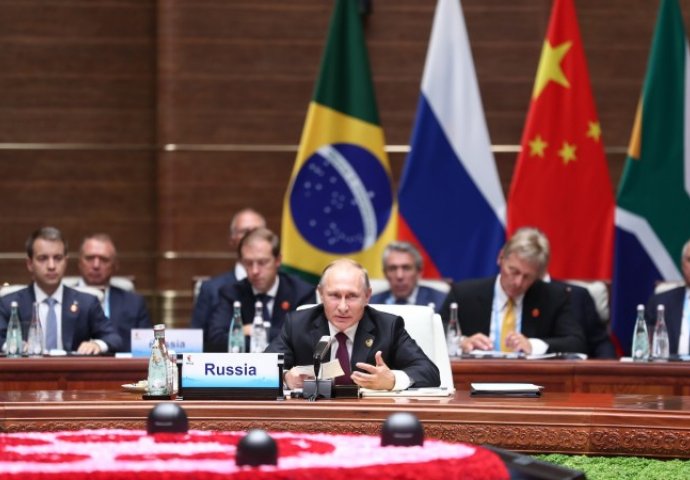 Putin: Oslanjanje na sankcije Sjevernoj Koreji je beskorisno, potreban dijalog