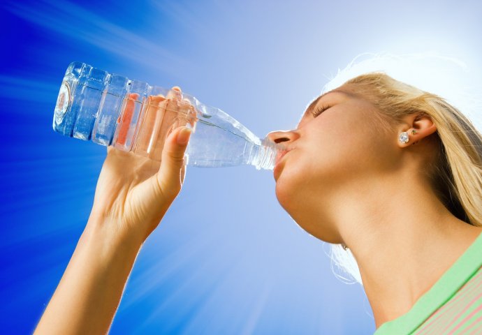 Znakovi kojima tijelo poručuje da ste dehidrirali! 