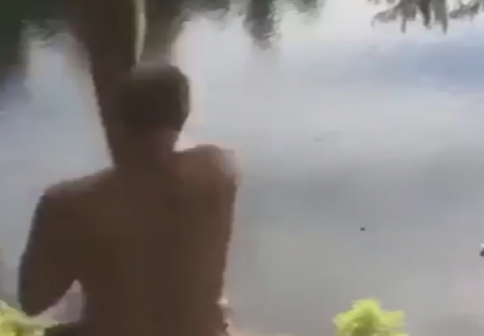 Muškarac pokušao imitirati Tarzana, ali mu nije pošlo za rukom (VIDEO)