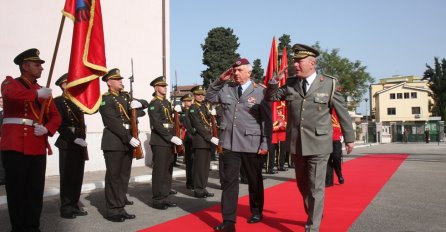 SAD donirale šest oklopnih vozila Oružanim snagama Albanije